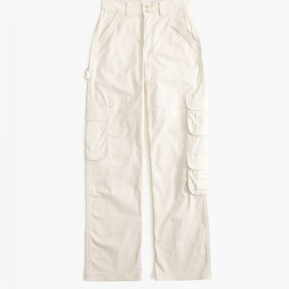 Abercrombie & Fitch Light Tan Cargo Pants